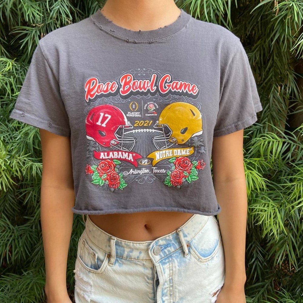 Rose Bowl Cropped Tee